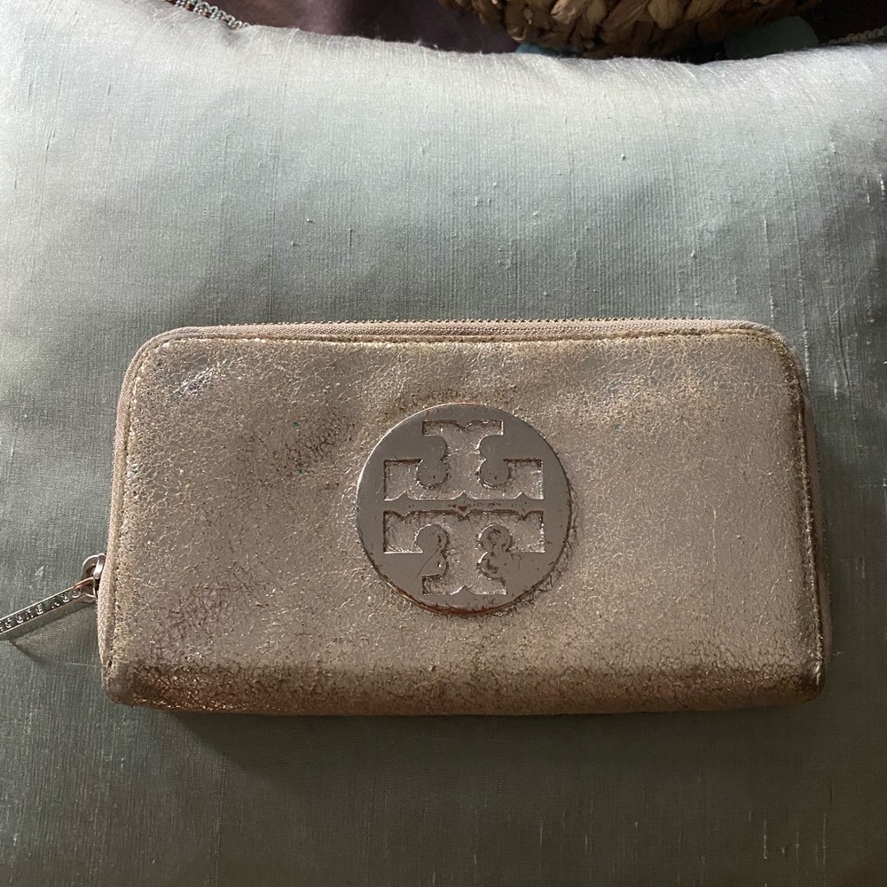 Tory Burch Silver sparkle wallet